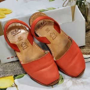 Ria Menora European Sandals Size 39